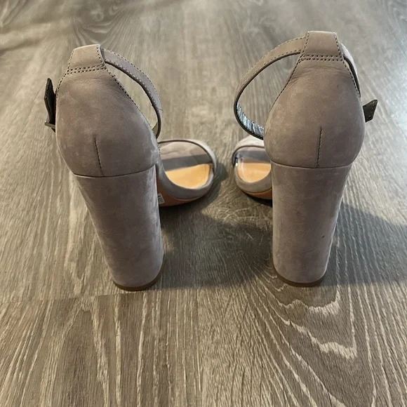 Schutz Women’s Sz 8‎ Enida Neutral Suede Ankle Strap Open Toe Chunky Block Heels - Picture 5 of 14